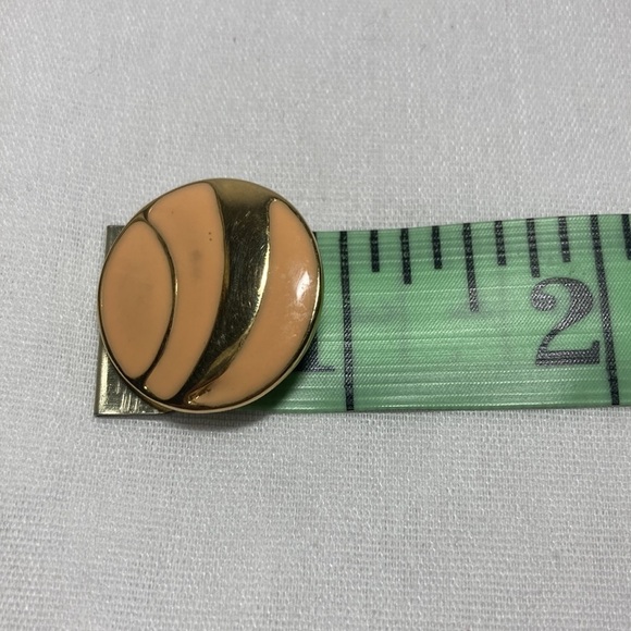 Vintage Costume Clip on Earrings - Picture 4 of 4